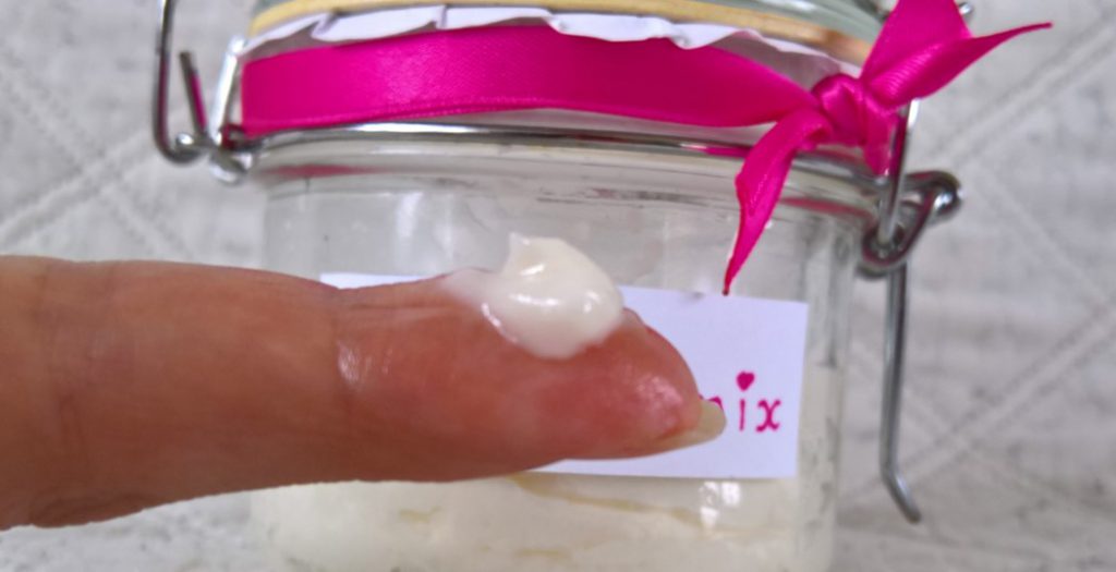 Moedermelk als medicijn…met het recept voor moedermelk crème