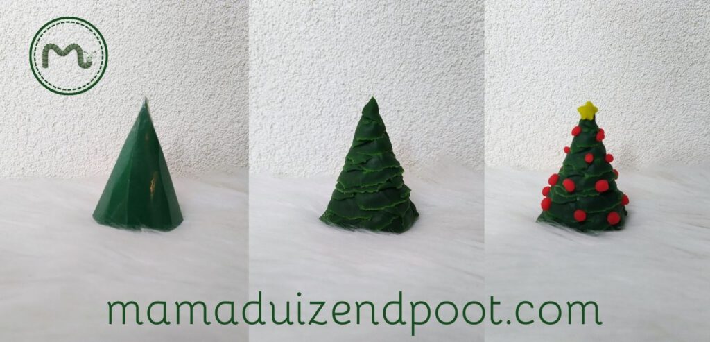 Een kerstboom van klei